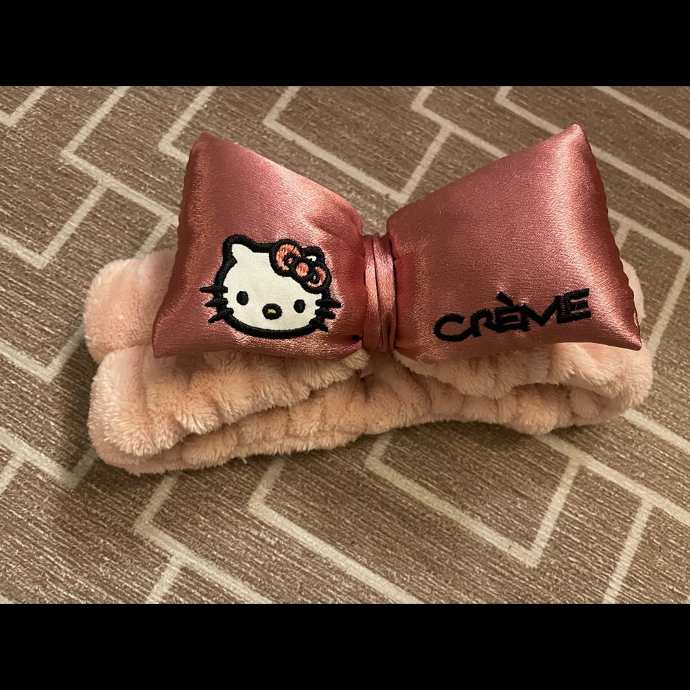 Hello Kitty 💕 super soft skincare headband